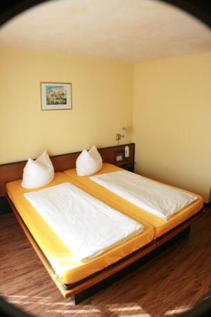 Imagen de la habitación del Hotel Rebstock, Rust. Foto 6