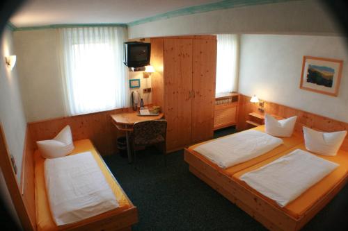 Imagen de la habitación del Hotel Rebstock, Rust. Foto 7