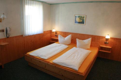 Imagen de la habitación del Hotel Rebstock, Rust. Foto 9