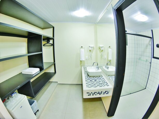 Imagen general del Hotel Recanto Alvorada Eco Resort, Torrinha. Foto 14