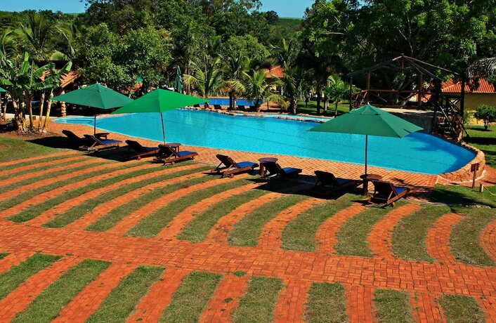 Imagen general del Hotel Recanto Alvorada Eco Resort, Torrinha. Foto 16