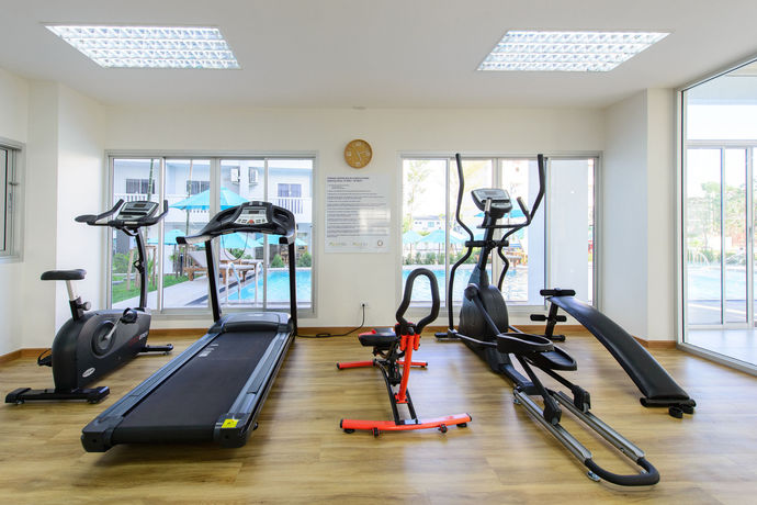 Imagen de los interiores del Hotel Recenta Suite Phuket Suanluang. Foto 6