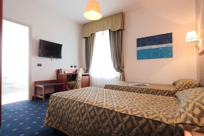 Imagen de la habitación del Hotel Rechigi Park. Foto 8