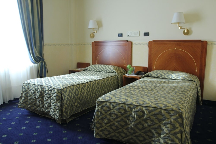 Imagen de la habitación del Hotel Rechigi Park. Foto 14