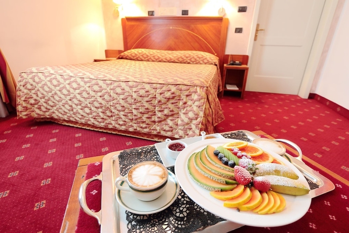 Imagen de la habitación del Hotel Rechigi Park. Foto 16