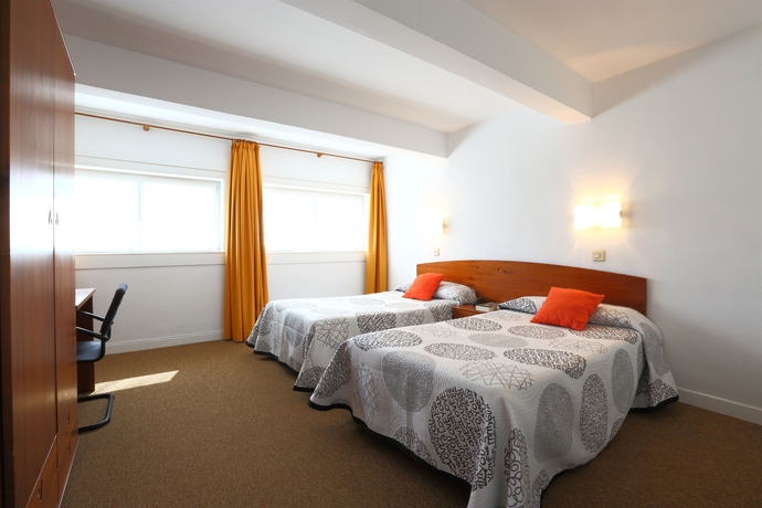 Imagen de la habitación del Hotel Record. Foto 13