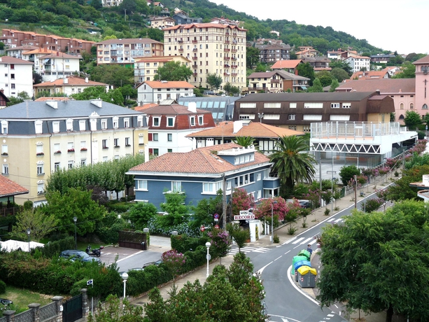 Imagen de los exteriores del Hotel Record, San Sebasti&aacute;n. Foto 15