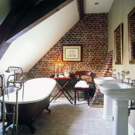 Imagen de los exteriores del Hotel Recour. Foto 12