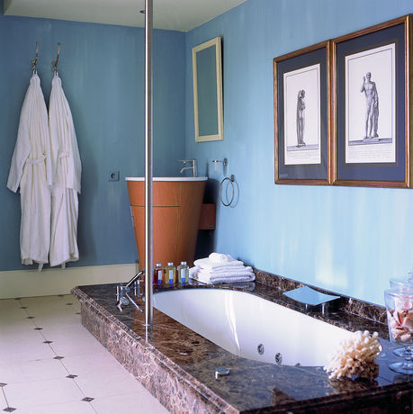 Imagen de la habitación del Hotel Recour. Foto 3