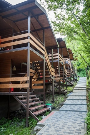 Imagen de los exteriores del Hotel Recreation Center Viktoria. Foto 14