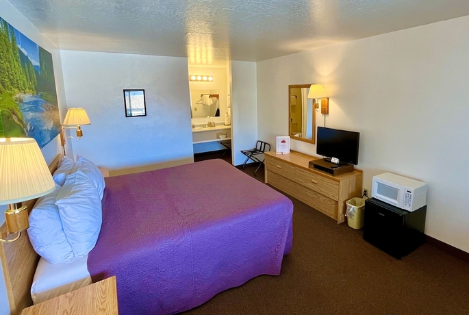 Imagen de la habitación del Hotel Red Bear Inn. Foto 5