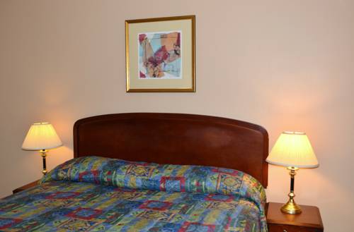 Imagen de la habitación del Hotel Red Bluff Inn. Foto 1