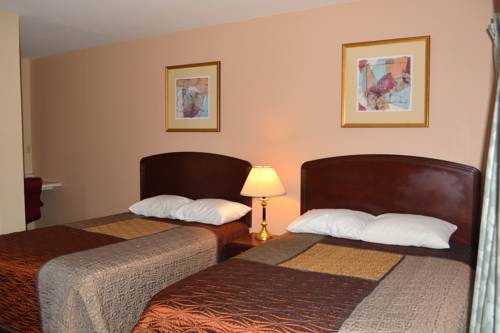 Imagen de la habitación del Hotel Red Bluff Inn. Foto 4
