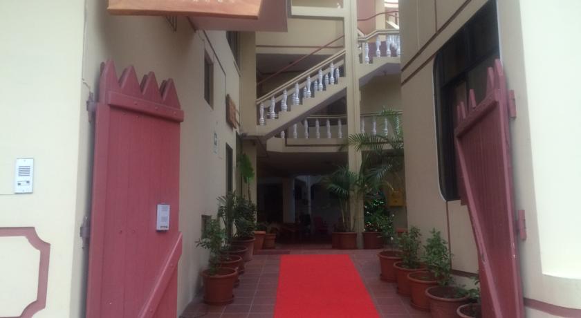 Imagen de los interiores del Hotel Red Booby. Foto 13