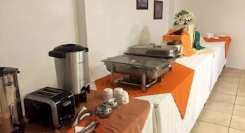 Imagen del bar/restaurante del Hotel Red Booby. Foto 4