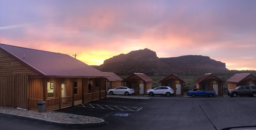 Imagen general del Hotel Red Canyon Cabins. Foto 7