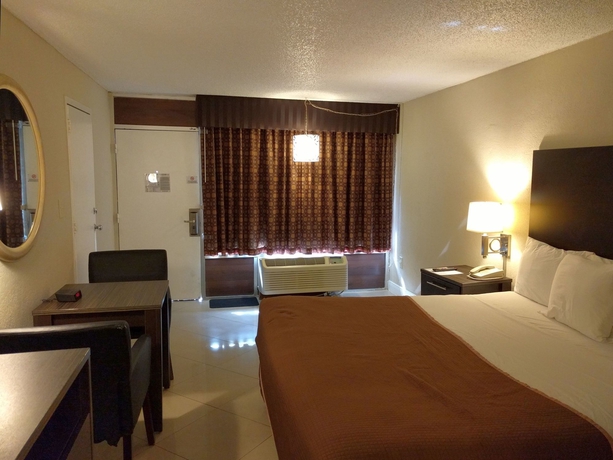 Imagen de la habitación del Hotel Red Carpet Inn Airport and Cruise Port Hotel Fort Lauderdale. Foto 11