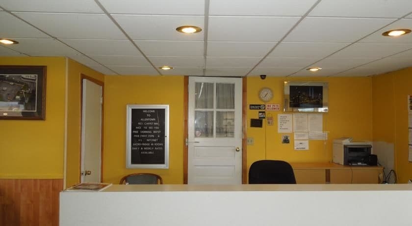 Imagen de los interiores del Hotel Red Carpet Inn Allentown Hausman Road. Foto 15