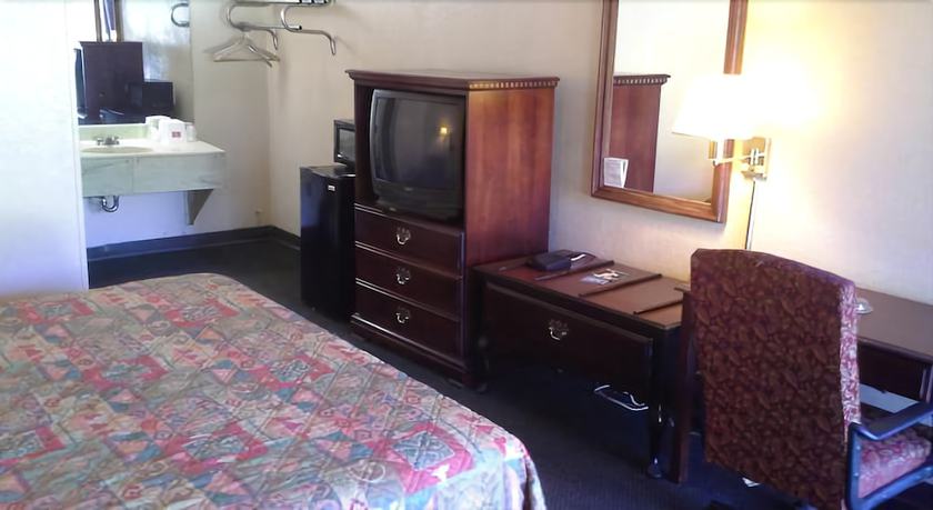 Imagen de la habitación del Hotel Red Carpet Inn, Augusta. Foto 9