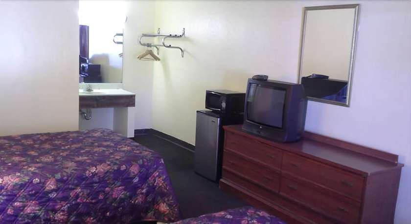 Imagen de la habitación del Hotel Red Carpet Inn, Augusta. Foto 10