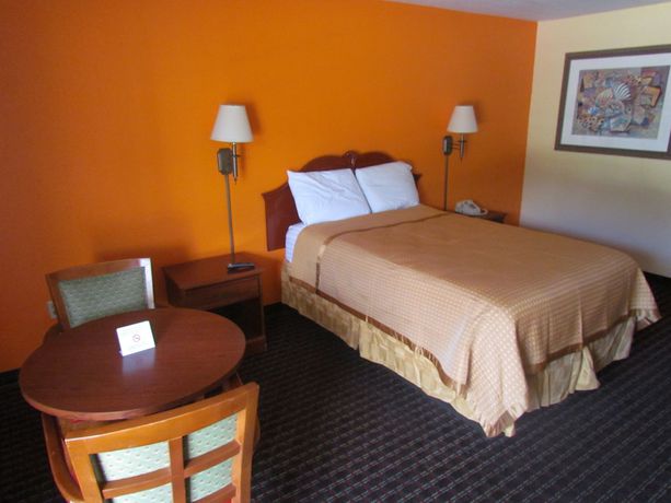 Imagen de la habitación del Hotel Red Carpet Inn, Augusta. Foto 20
