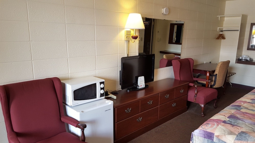 Imagen de la habitación del Hotel Red Carpet Inn Blacksburg. Foto 9