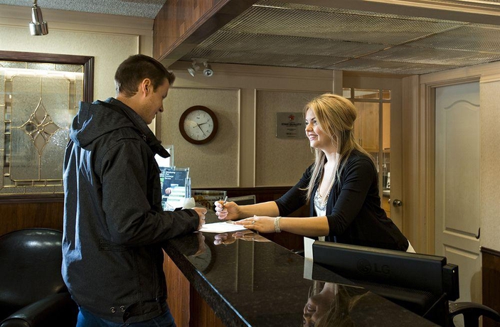 Imagen general del Hotel Red Carpet Inn, Canadian Rockies. Foto 5