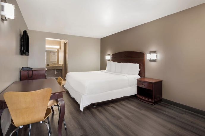Imagen de la habitación del Hotel Red Carpet Inn Edison. Foto 4