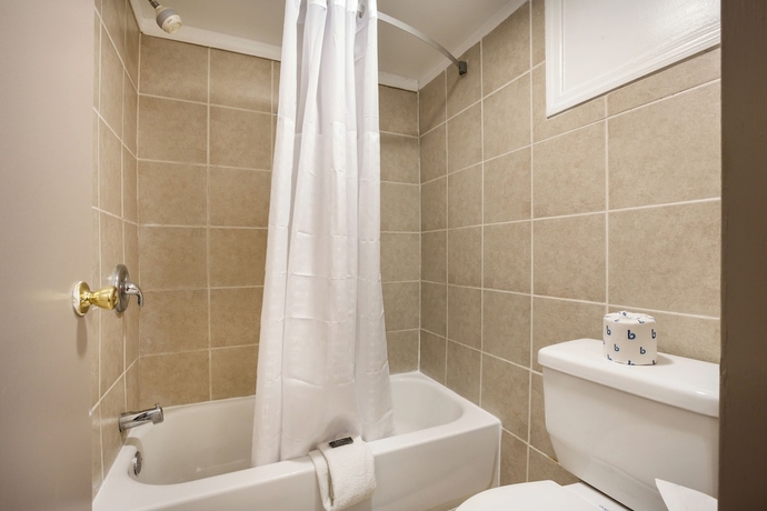 Imagen de la habitación del Hotel Red Carpet Inn Edison. Foto 13