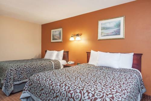 Imagen de la habitación del Hotel Red Carpet Inn Elkton. Foto 6