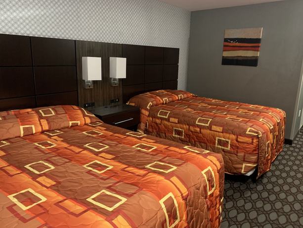 Imagen de la habitación del Hotel Red Carpet Inn Elmwood Park. Foto 14