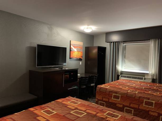 Imagen de la habitación del Hotel Red Carpet Inn Elmwood Park. Foto 16