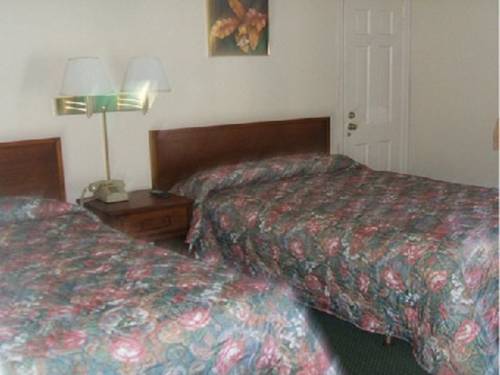 Imagen de la habitación del Hotel Red Carpet Inn Emporia. Foto 6