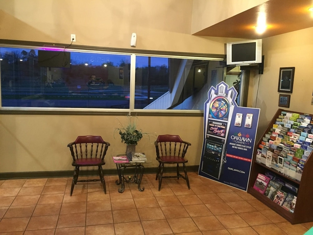 Imagen de los interiores del Hotel Red Carpet Inn, Hot Springs. Foto 10