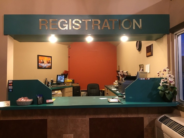 Imagen de los interiores del Hotel Red Carpet Inn, Hot Springs. Foto 11