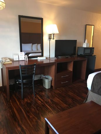Imagen de la habitación del Hotel Red Carpet Inn Medford. Foto 4