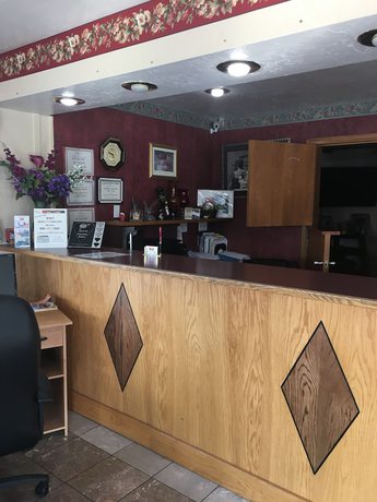 Imagen de los interiores del Hotel Red Carpet Inn Medford. Foto 20