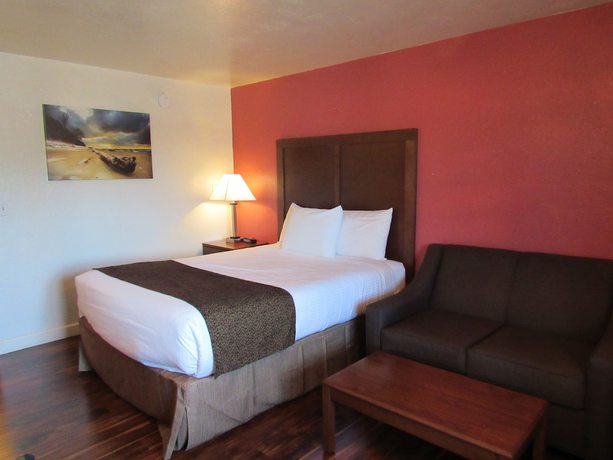 Imagen de la habitación del Hotel Red Carpet Inn Medford. Foto 18