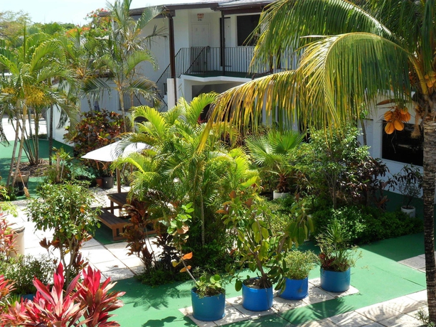 Imagen de los exteriores del Hotel Red Carpet Inn, Nassau. Foto 6