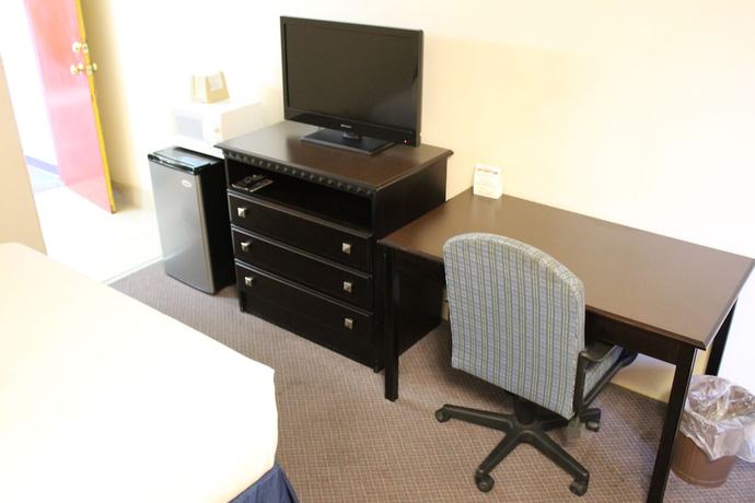 Imagen de la habitación del Hotel Red Carpet Inn, North East . Foto 5