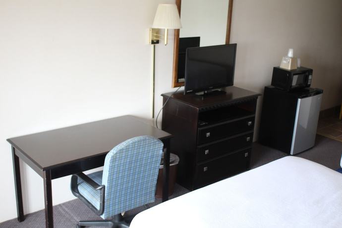 Imagen de la habitación del Hotel Red Carpet Inn, North East . Foto 7