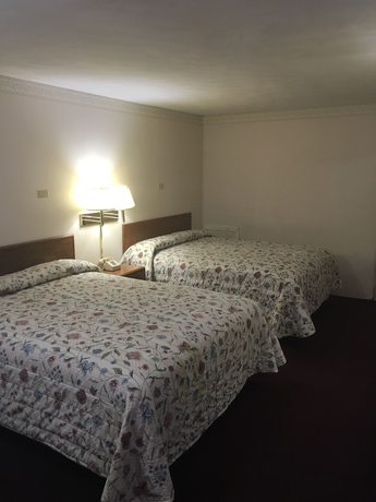 Imagen de la habitación del Hotel Red Carpet Inn, North East . Foto 8