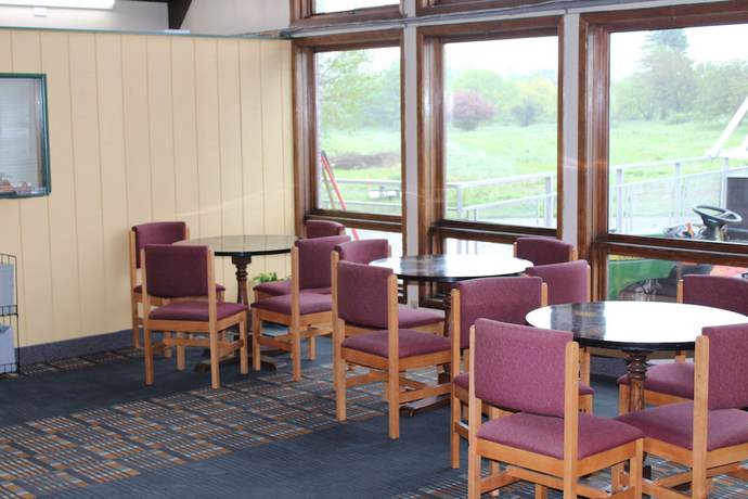 Imagen de los interiores del Hotel Red Carpet Inn, North East . Foto 20