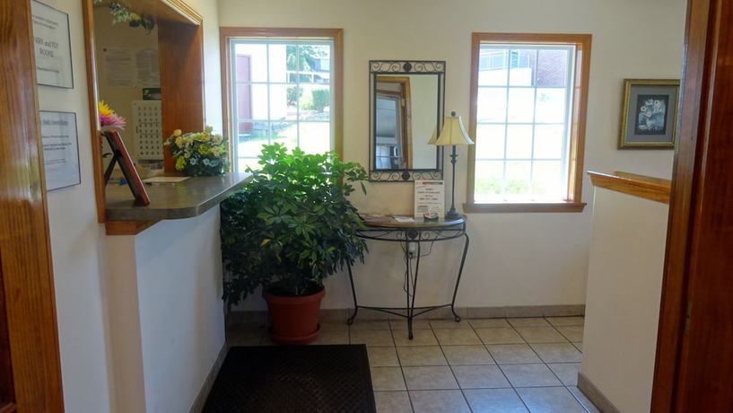 Imagen de los interiores del Hotel Red Carpet Inn North Syracuse. Foto 18