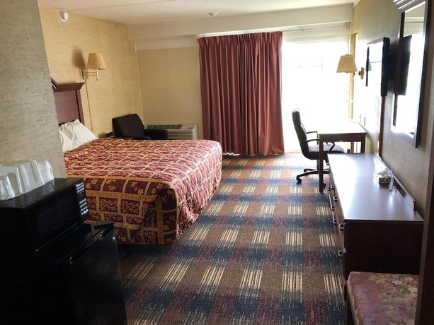Imagen de la habitación del Hotel Red Carpet Inn North Syracuse. Foto 4