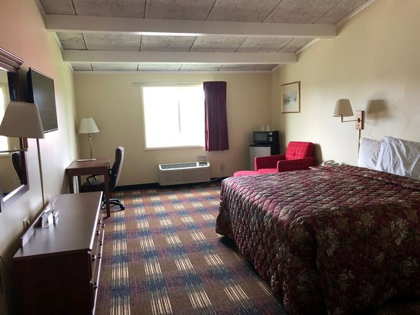 Imagen de la habitación del Hotel Red Carpet Inn North Syracuse. Foto 12