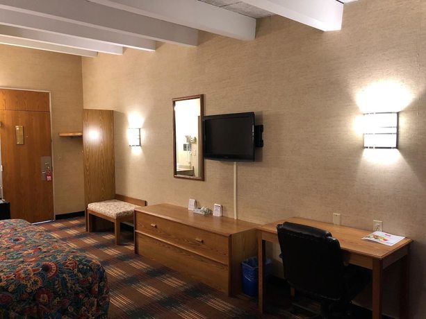 Imagen de la habitación del Hotel Red Carpet Inn North Syracuse. Foto 16