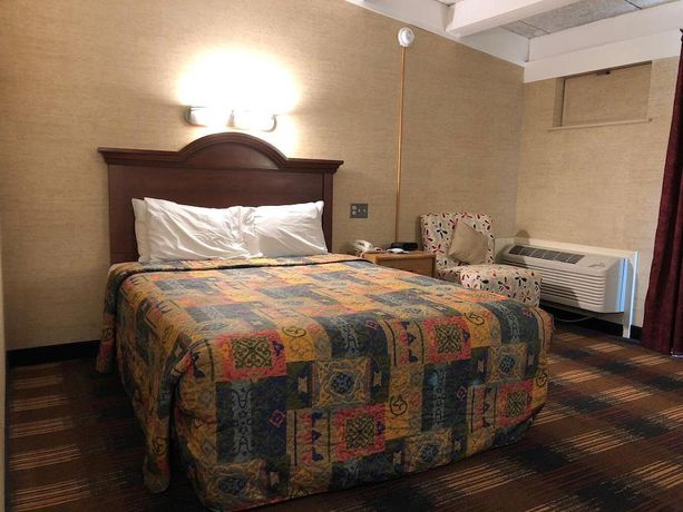 Imagen de la habitación del Hotel Red Carpet Inn North Syracuse. Foto 17