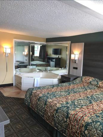 Imagen de la habitación del Hotel Red Carpet Inn Orchard Park - Buffalo, NY. Foto 4