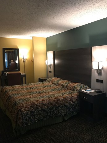 Imagen de la habitación del Hotel Red Carpet Inn Orchard Park - Buffalo, NY. Foto 10